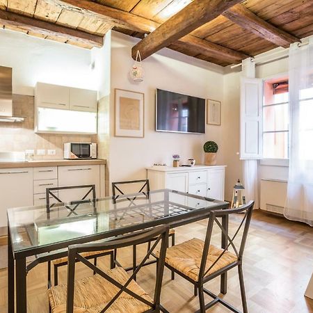 Palazzo Bocchi - The Place Apartments Bologna Luaran gambar