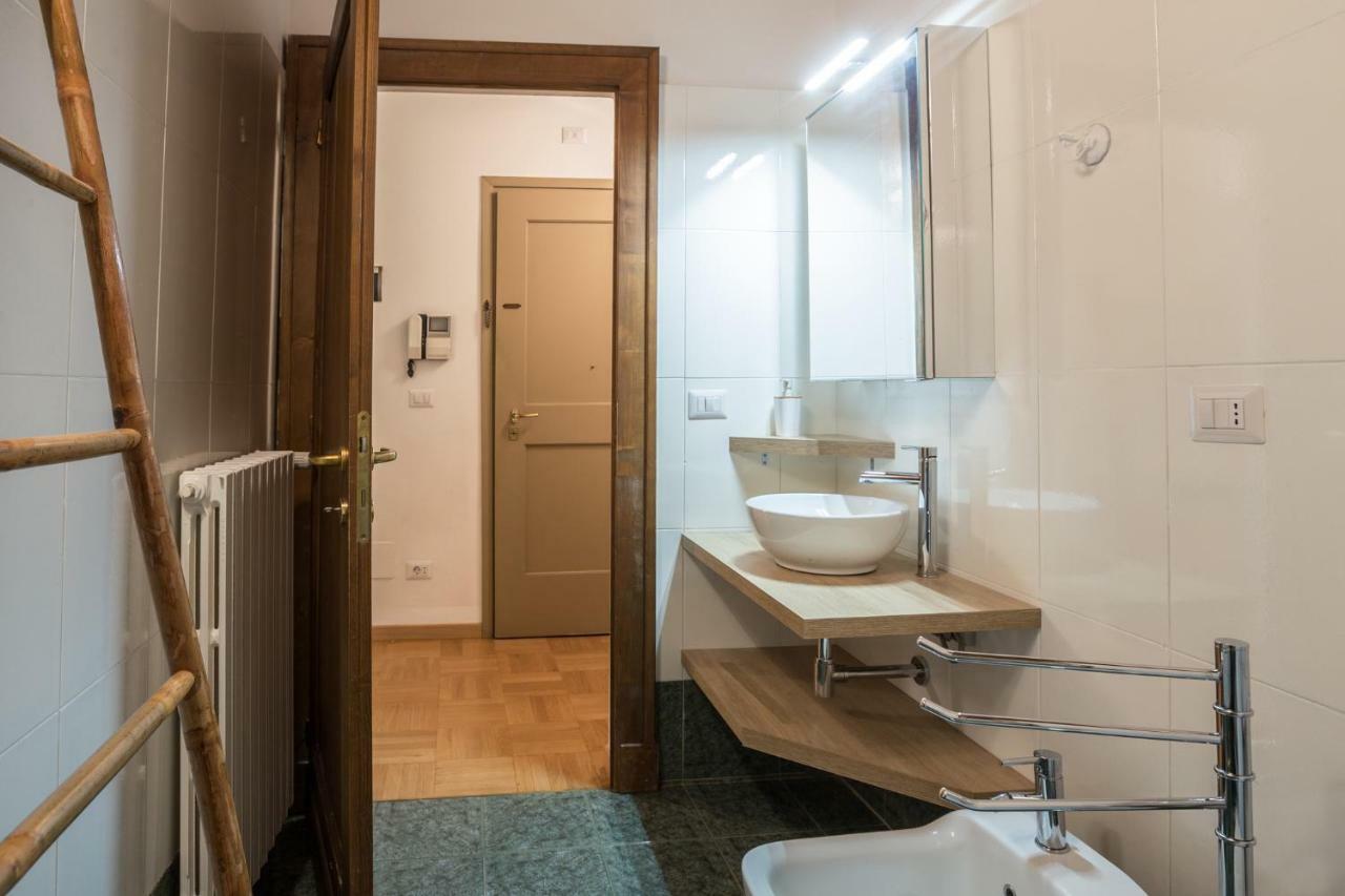 Palazzo Bocchi - The Place Apartments Bologna Luaran gambar